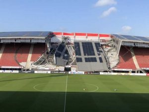 Almaar-stadion-baleset-utan